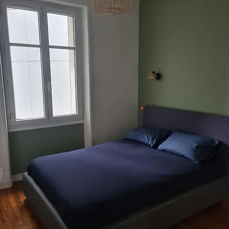 Large 56 M2 Nantes-ile De * Nantes